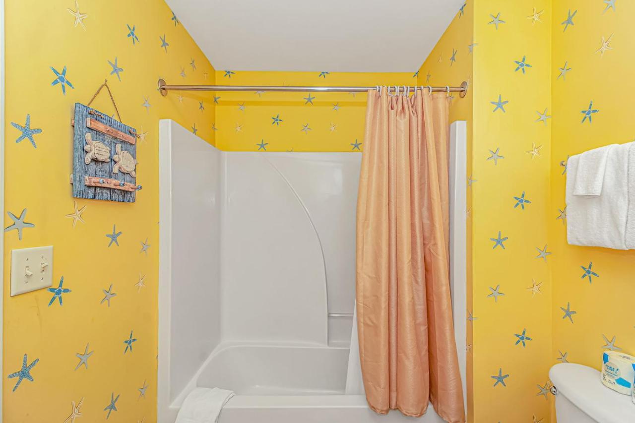 Ocean Breeze Luxury Villas 3D, Nicely Updated! Across From The Ocean! Sleeps 18 ! Myrtle Beach Room photo